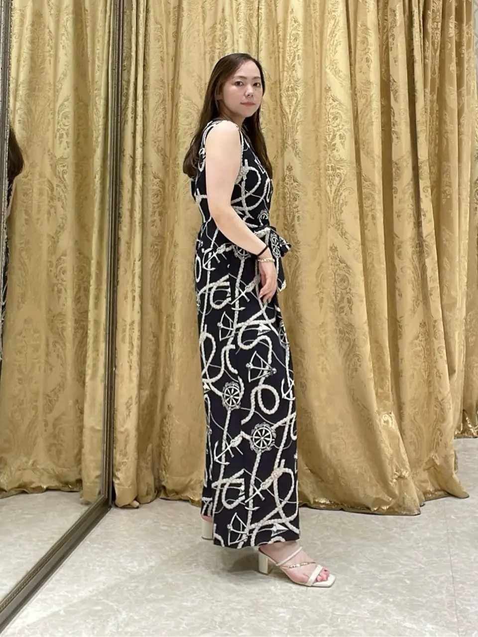 GRACE CONTINENTAL 泉　敦子 コーディネート画像