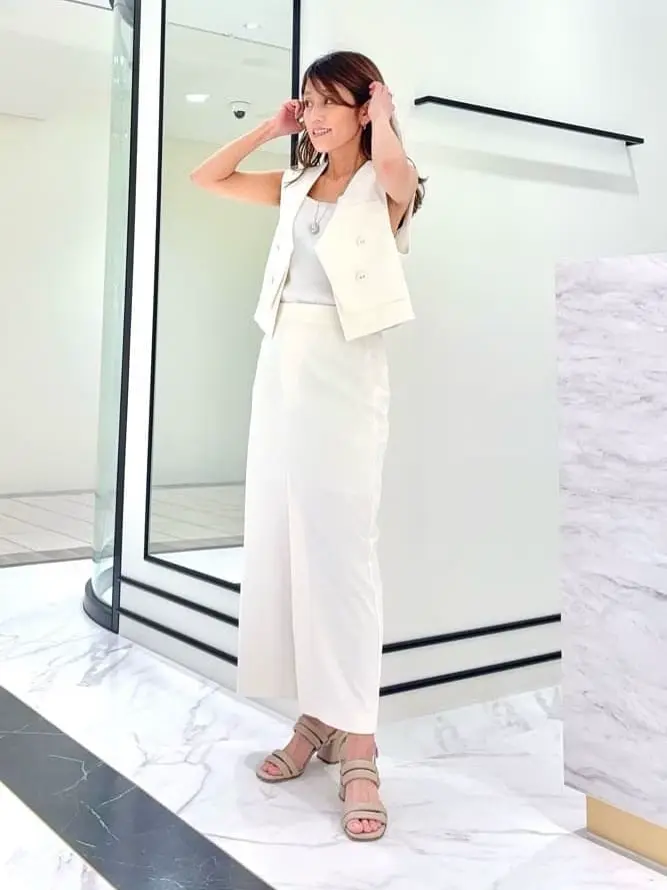 GRACE CONTINENTAL yukimi yonee コーディネート画像