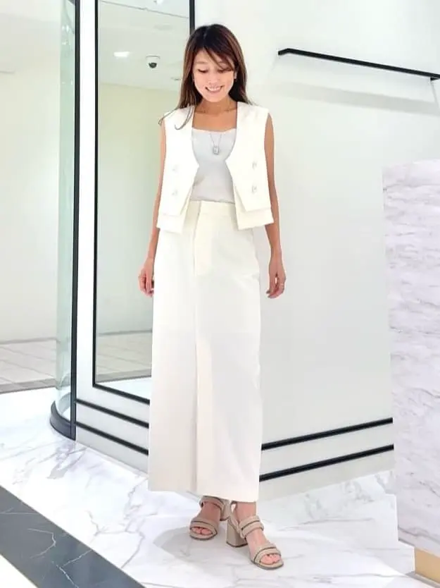 GRACE CONTINENTAL yukimi yonee コーディネート画像