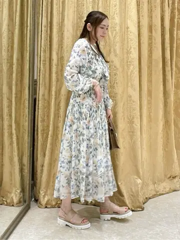 GRACE CONTINENTAL 泉　敦子 コーディネート画像