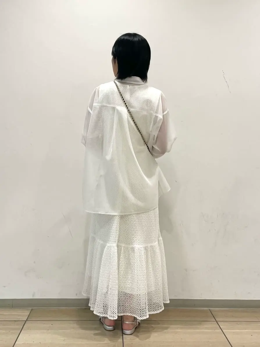 GRACE CONTINENTAL yoshi コーディネート画像