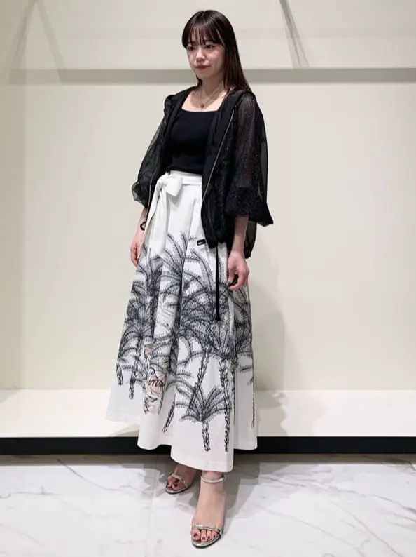 GRACE CONTINENTAL 平野 裕華 コーディネート画像