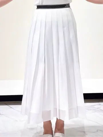 GRACE CONTINENTAL くまさか コーディネート画像