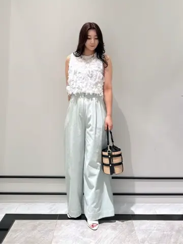 GRACE CONTINENTAL MOMOKO コーディネート画像