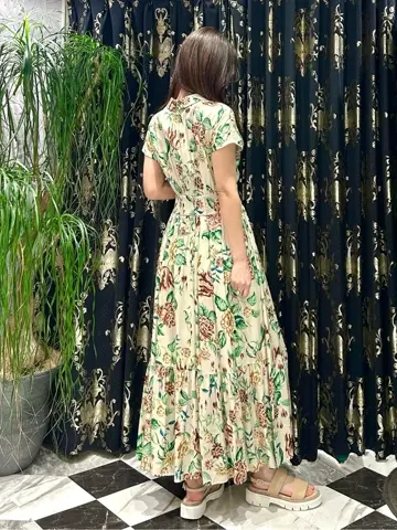 GRACE CONTINENTAL 志田　悠 コーディネート画像