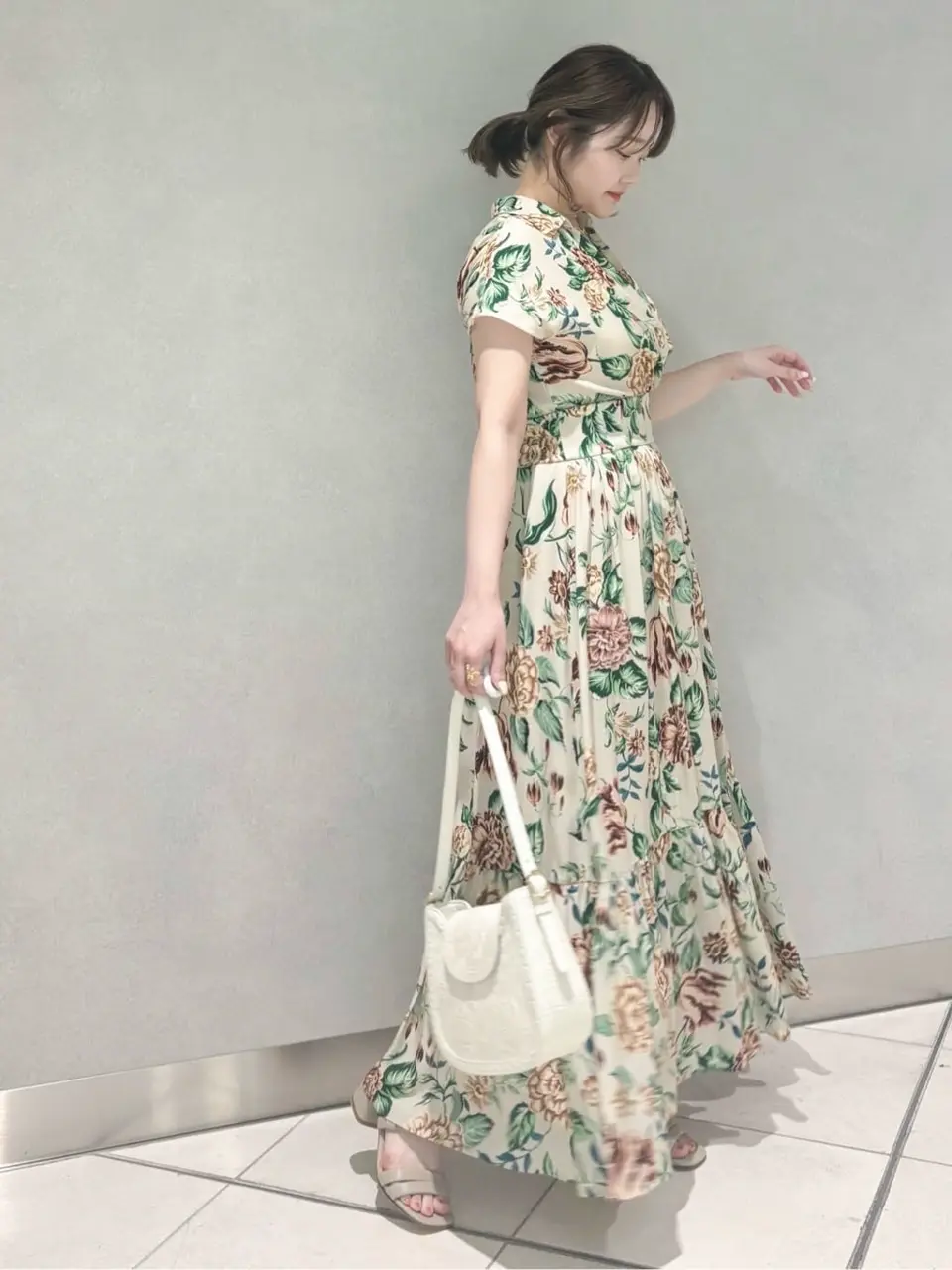 GRACE CONTINENTAL SAYUMI Nagashima コーディネート画像