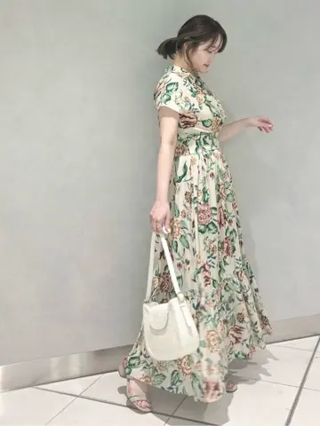 GRACE CONTINENTAL SAYUMI Nagashima コーディネート画像