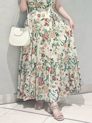 GRACE CONTINENTAL SAYUMI Nagashima コーディネート画像