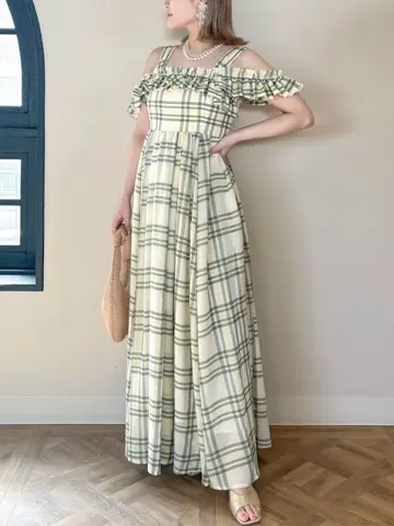 GRACE CONTINENTAL SAYUMI Nagashima コーディネート画像