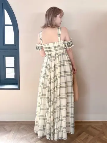 GRACE CONTINENTAL SAYUMI Nagashima コーディネート画像