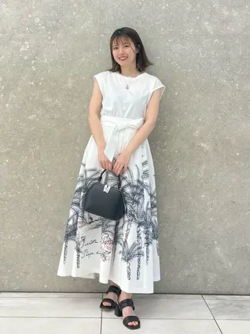 GRACE CONTINENTAL minami コーディネート画像