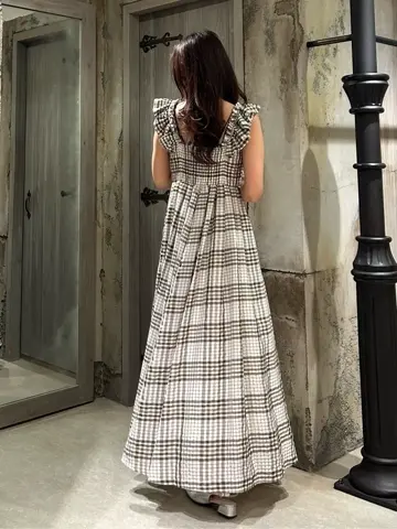 GRACE CONTINENTAL 志田　悠 コーディネート画像