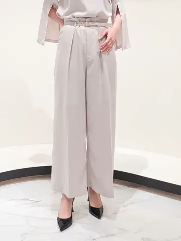 GRACE CONTINENTAL 今野　志保 コーディネート画像