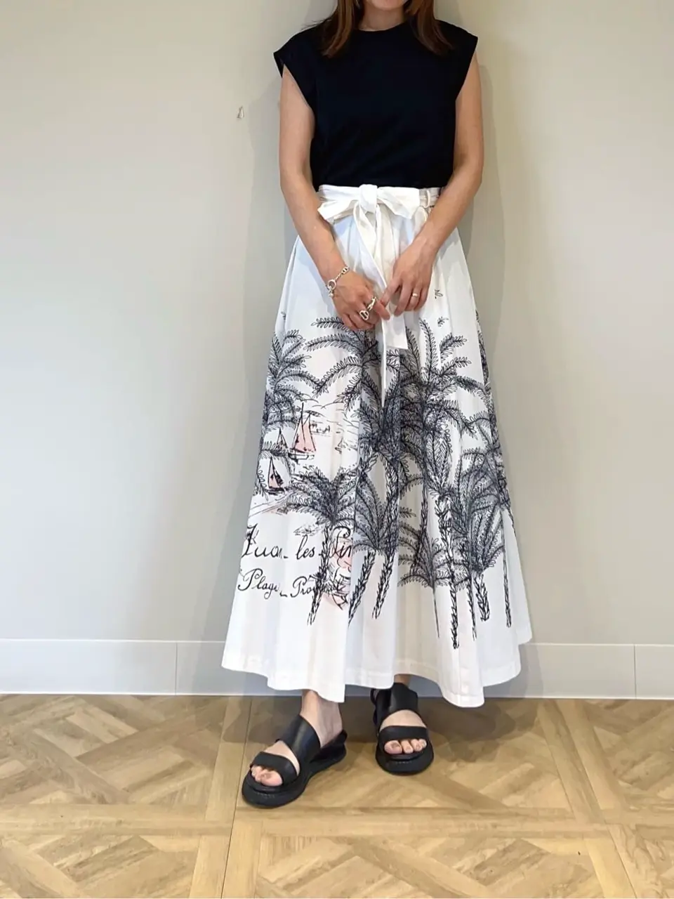 GRACE CONTINENTAL 古川温子 コーディネート画像