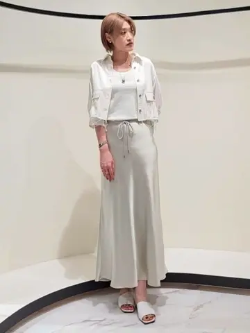 GRACE CONTINENTAL 今野　志保 コーディネート画像