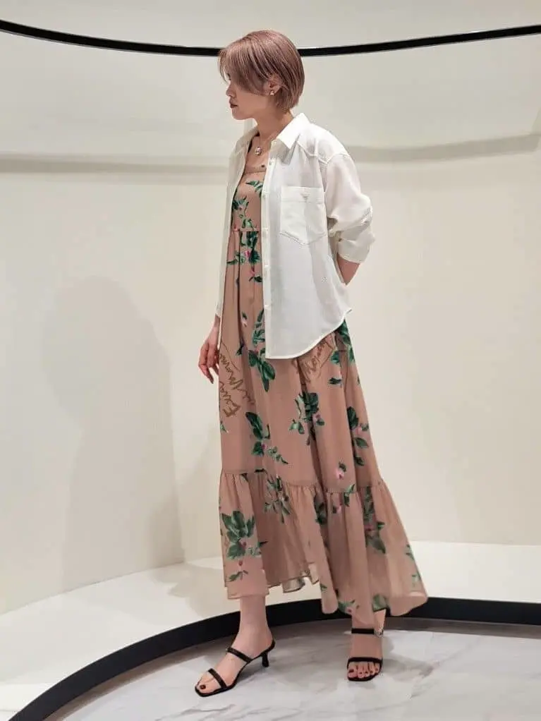 GRACE CONTINENTAL 今野　志保 コーディネート画像