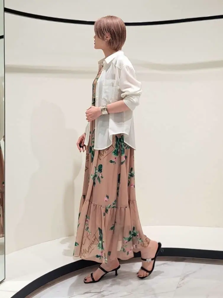 GRACE CONTINENTAL 今野　志保 コーディネート画像