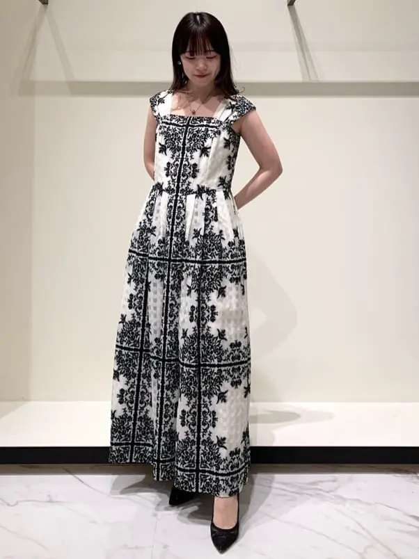 GRACE CONTINENTAL 平野 裕華 コーディネート画像