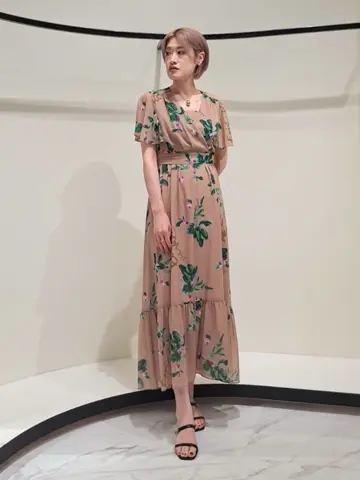 GRACE CONTINENTAL 今野　志保 コーディネート画像