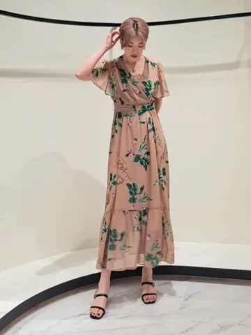 GRACE CONTINENTAL 今野　志保 コーディネート画像