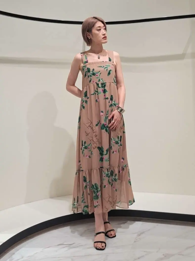 GRACE CONTINENTAL 今野　志保 コーディネート画像