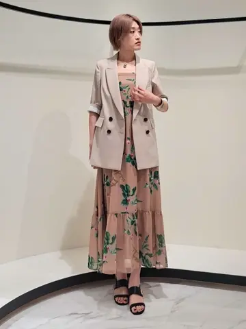 GRACE CONTINENTAL 今野　志保 コーディネート画像