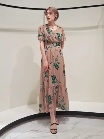 GRACE CONTINENTAL 今野　志保 コーディネート画像