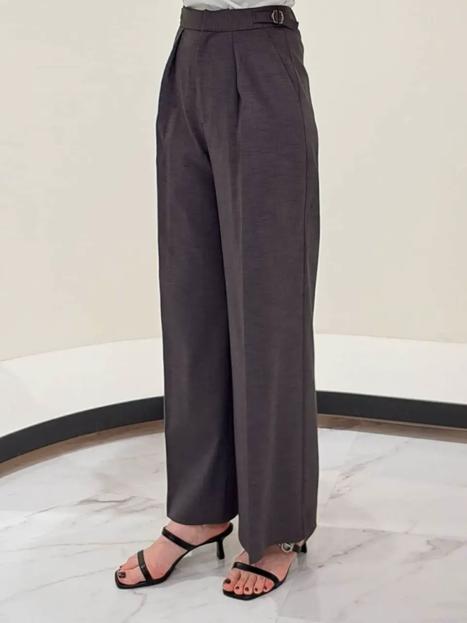 GRACE CONTINENTAL 今野　志保 コーディネート画像