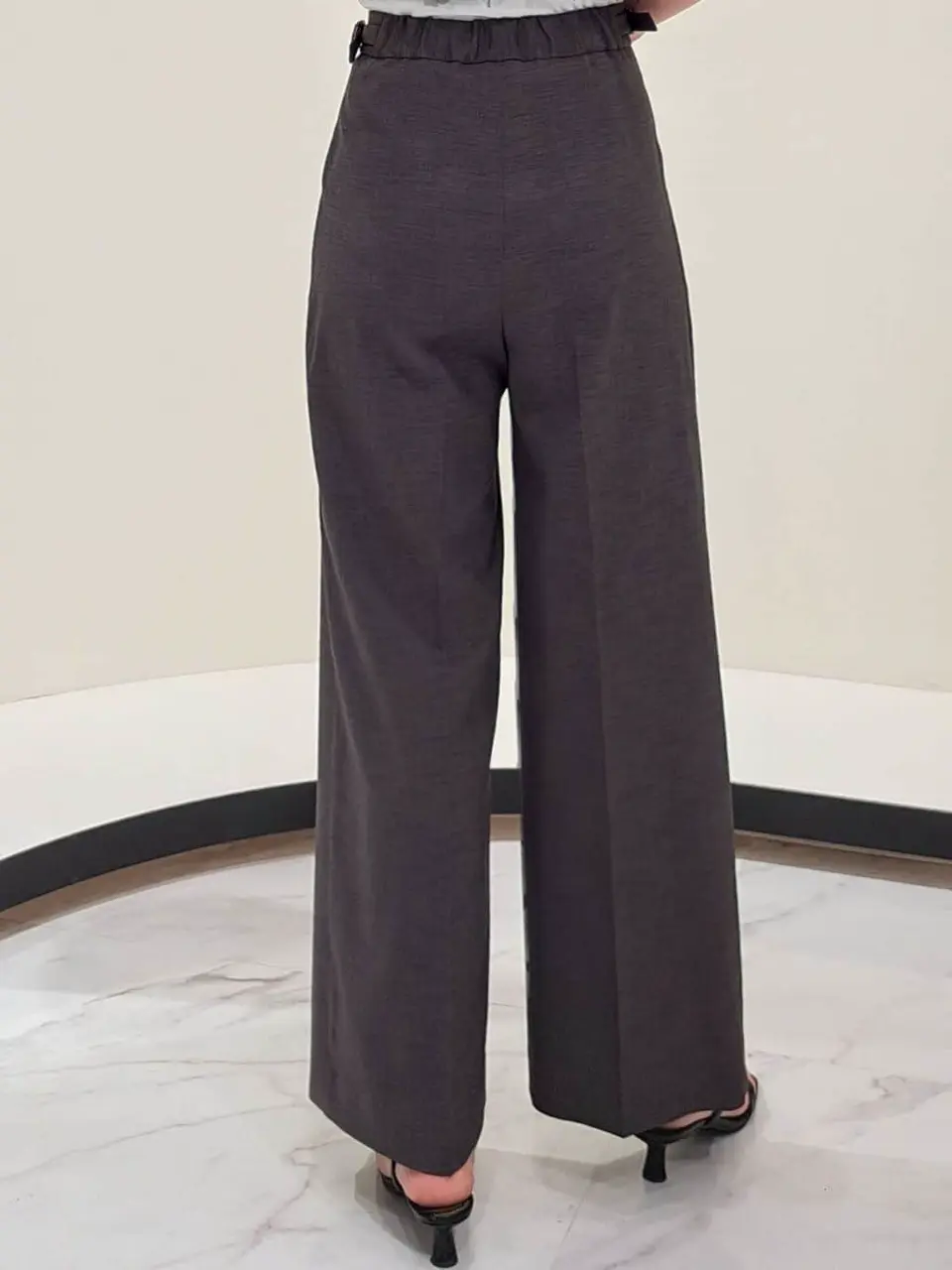 GRACE CONTINENTAL 今野　志保 コーディネート画像