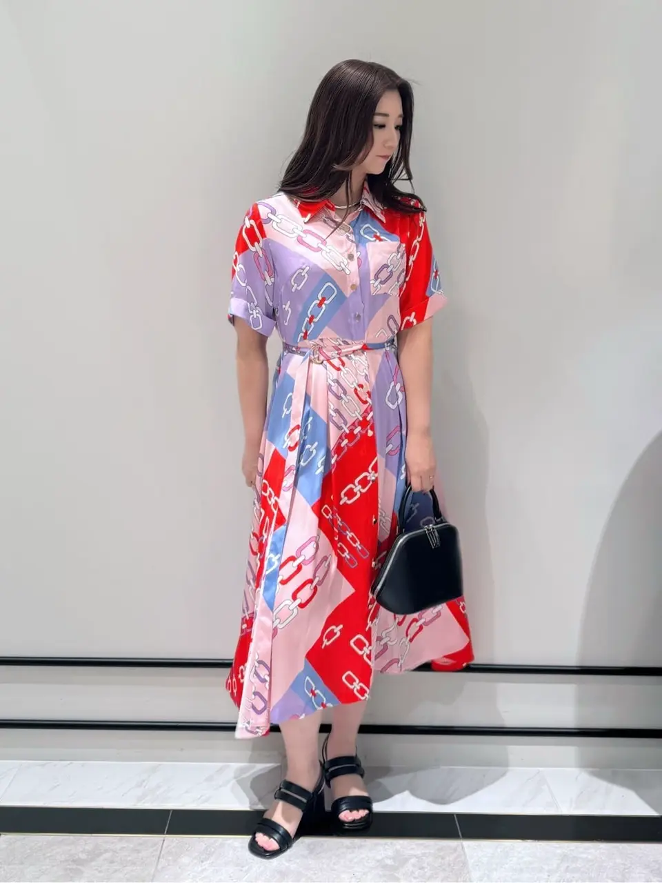 GRACE CONTINENTAL MOMOKO コーディネート画像