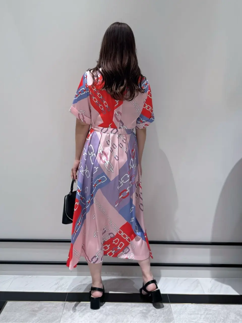 GRACE CONTINENTAL MOMOKO コーディネート画像