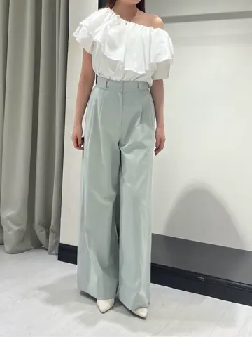 GRACE CONTINENTAL 赤坂 梨来 コーディネート画像