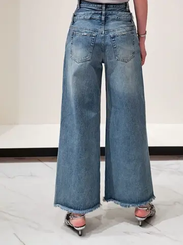 GRACE CONTINENTAL 今野　志保 コーディネート画像