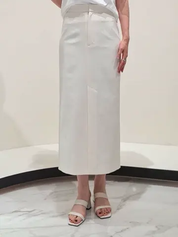 GRACE CONTINENTAL 今野　志保 コーディネート画像