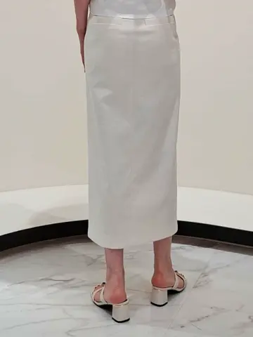 GRACE CONTINENTAL 今野　志保 コーディネート画像