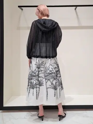 GRACE CONTINENTAL 今野　志保 コーディネート画像