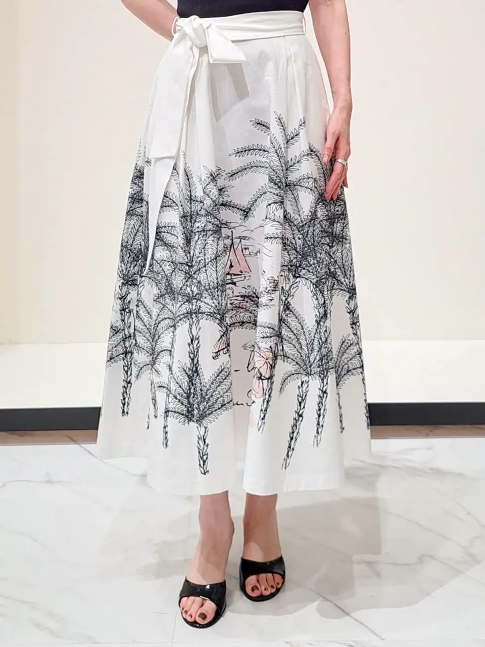 GRACE CONTINENTAL 今野　志保 コーディネート画像