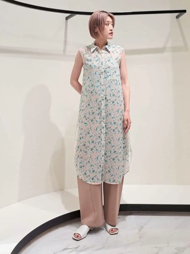 GRACE CONTINENTAL 今野　志保 コーディネート画像