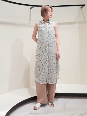 GRACE CONTINENTAL 今野　志保 コーディネート画像