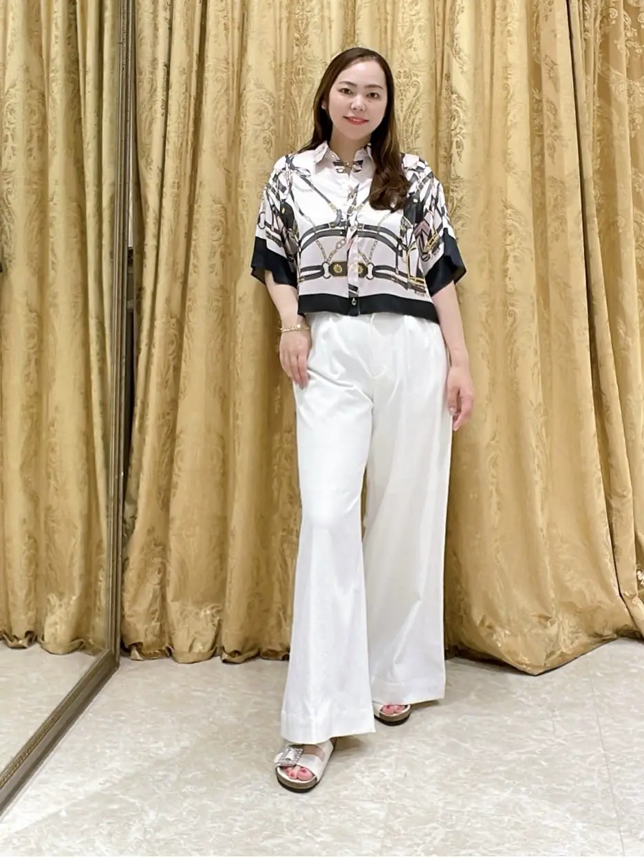  泉　敦子 コーディネート画像