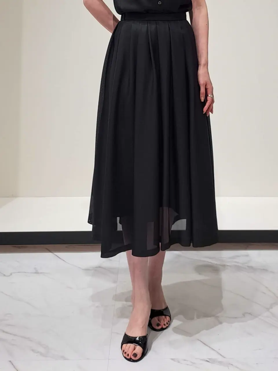 GRACE CONTINENTAL 今野　志保 コーディネート画像