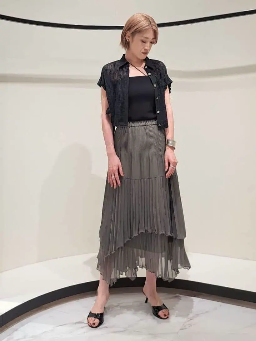 GRACE CONTINENTAL 今野　志保 コーディネート画像