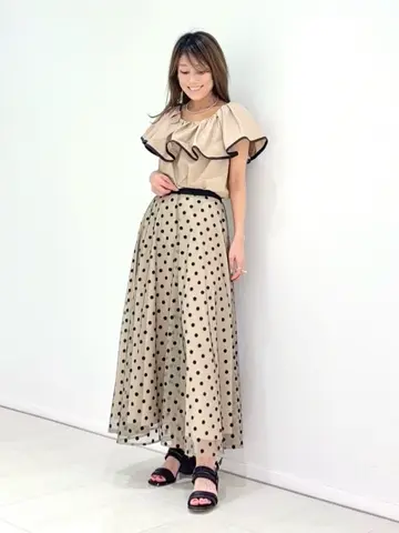 GRACE CONTINENTAL yukimi yonee コーディネート画像