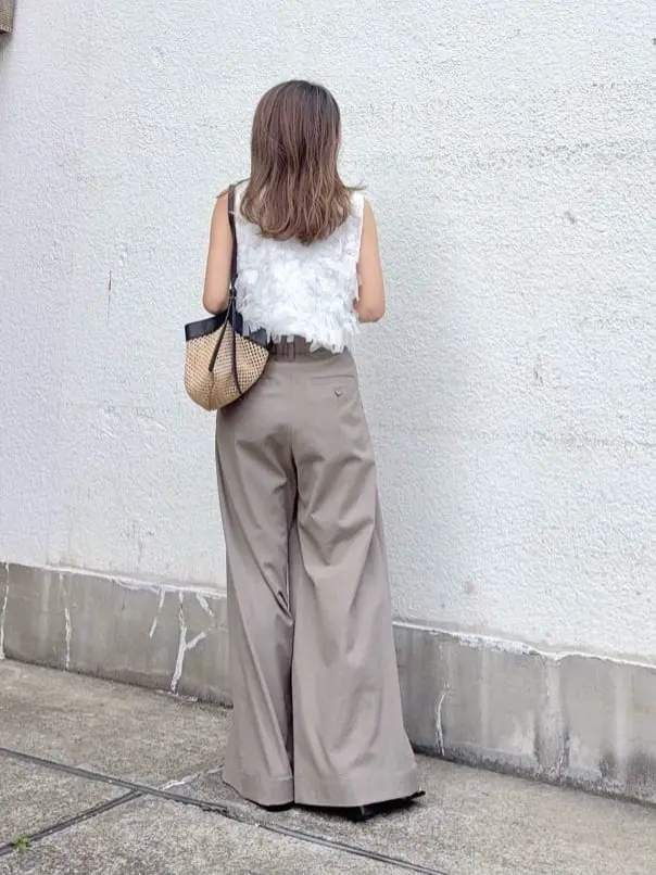 GRACE CONTINENTAL yukimi yonee コーディネート画像