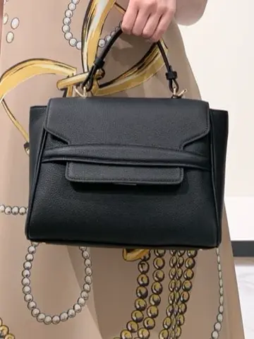 GRACE CONTINENTAL 平野 裕華 コーディネート画像