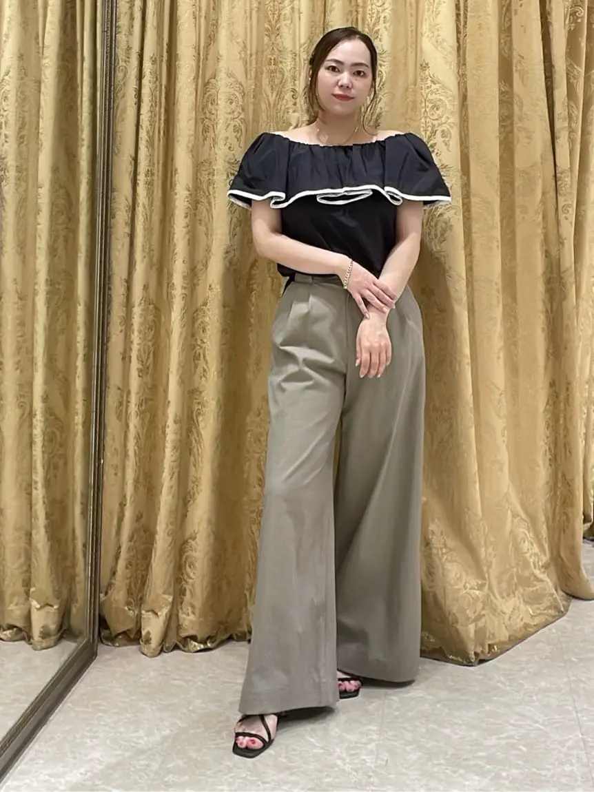  泉　敦子 コーディネート画像