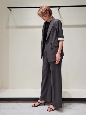 GRACE CONTINENTAL 今野　志保 コーディネート画像