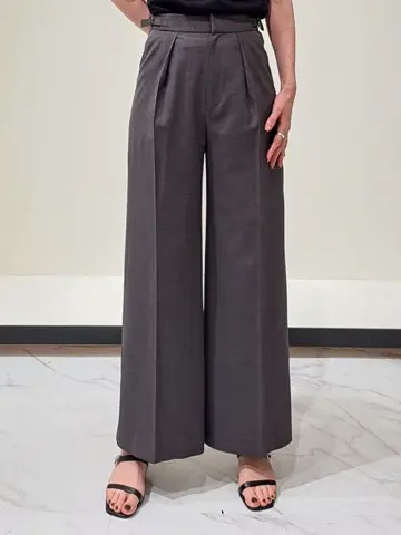 GRACE CONTINENTAL 今野　志保 コーディネート画像