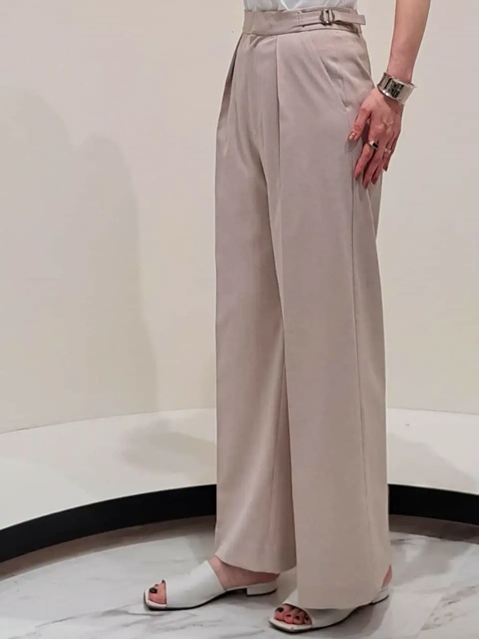 GRACE CONTINENTAL 今野　志保 コーディネート画像