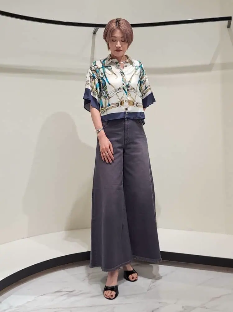 GRACE CONTINENTAL 今野　志保 コーディネート画像